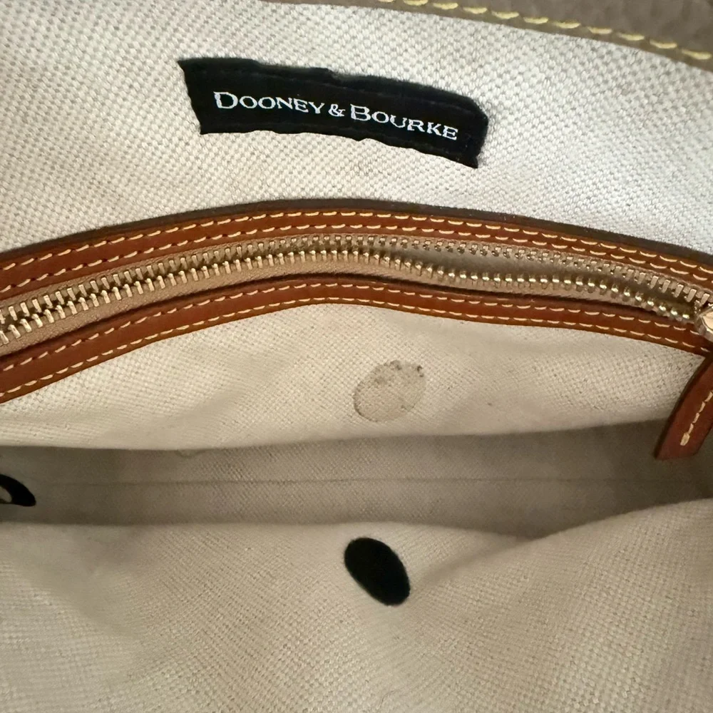 Dooney and Bourke Elegant Gray and Brown tote crossbody Handbag EUC - Picture 8 of 11